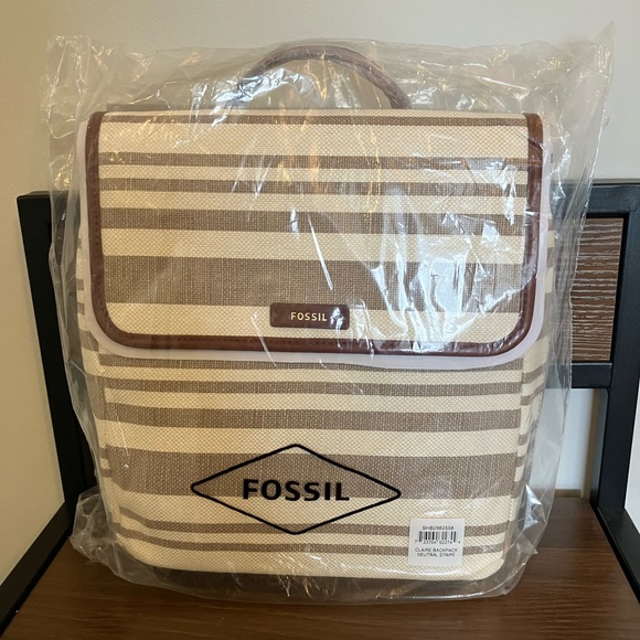 Fossil Claire Backpack in Neutral Stripe ๐ - Picture 2 of 4